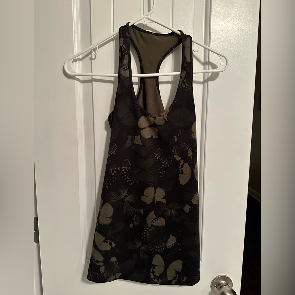 Lululemon tank